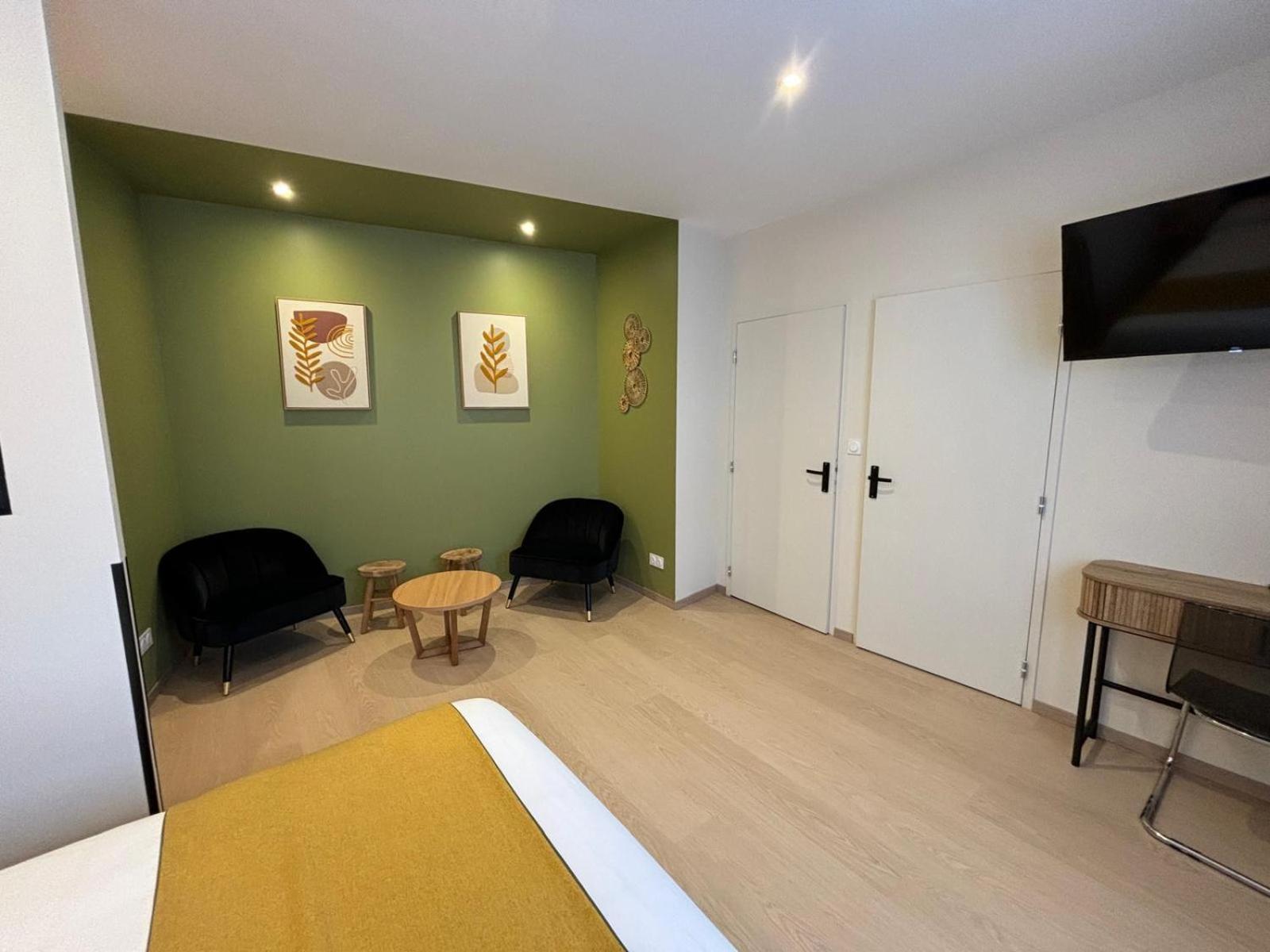 Hotel Le Blason アンボワーズ エクステリア 写真
