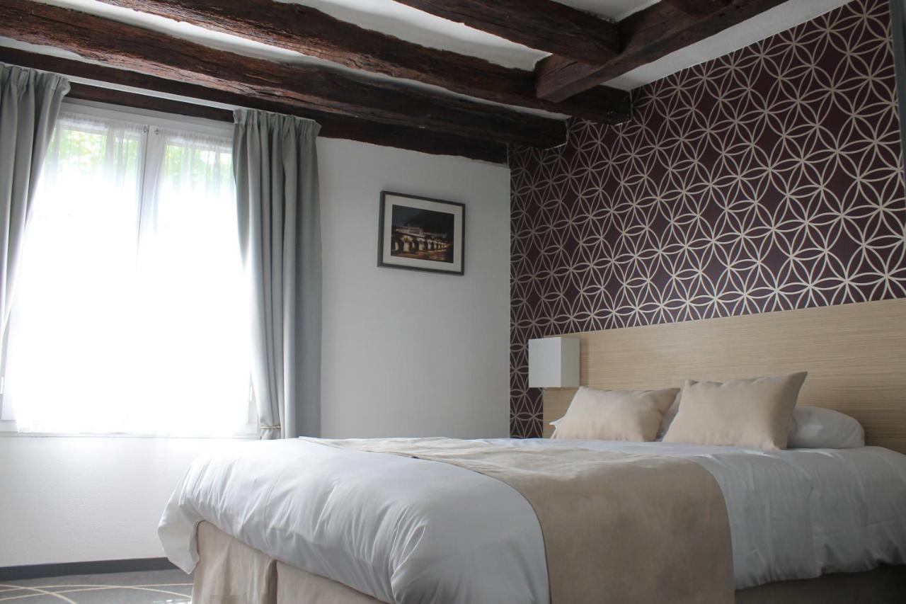 Hotel Le Blason アンボワーズ エクステリア 写真