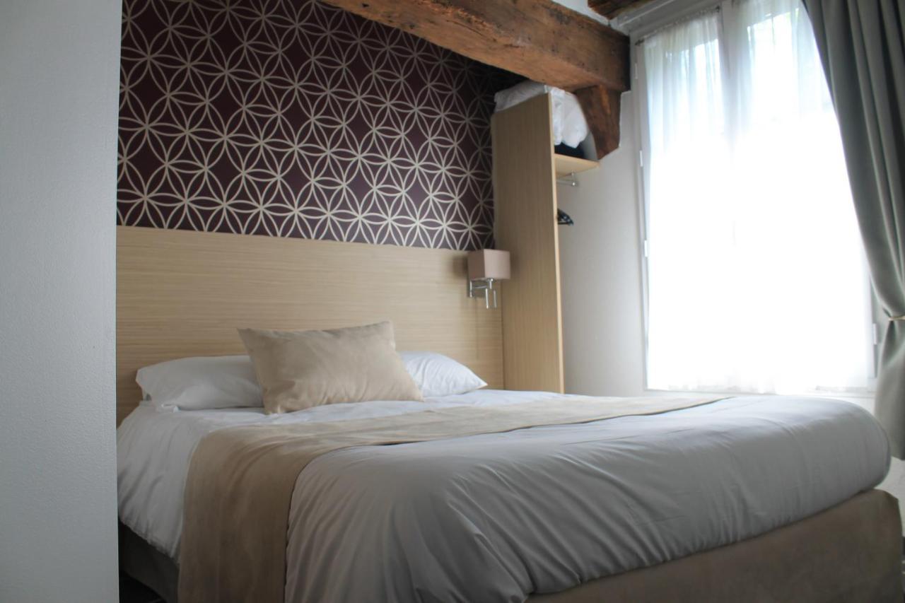 Hotel Le Blason アンボワーズ エクステリア 写真